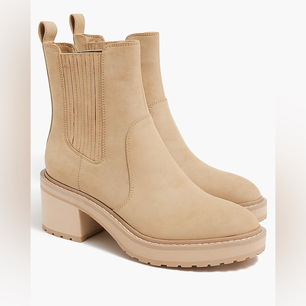 Nubuck Lug Sile Heeled Chelsea Booties